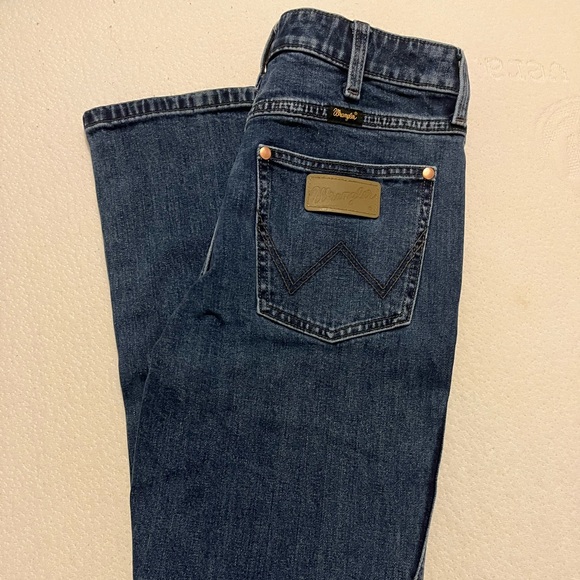 Wrangler Women's Dark Blue Flare Jeans - Picture 6 of 7